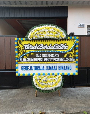 Papan Bunga Duka di Ledo